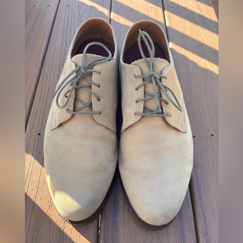 Men’s size 13 wide E.T. Wright tan suede Oxford shoes. Beautiful condition